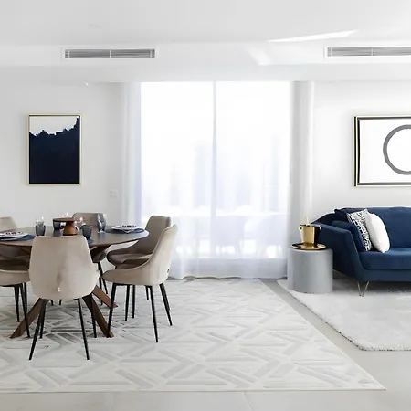 Bright Luxury Design Penthouse * Εστεπόνα