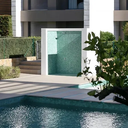 Bright Luxury Design Penthouse Εστεπόνα